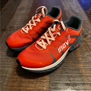 NWT Inov-8 Women's Trailfly Ultra G 300 Max Breathable Light Comfortable Running
